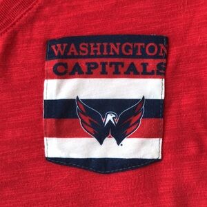 Washington Capitals Tee Shirt & Lanyard
